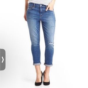 Gap best girlfriend jeans size 25 distressed medium wash